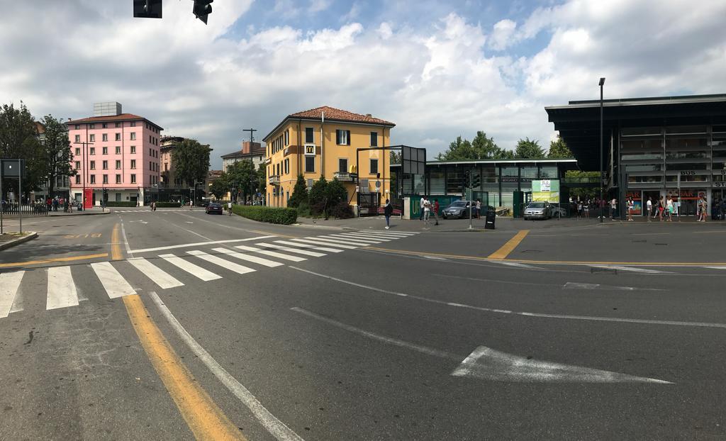 Airport Station Bergamo Hotel Exterior photo